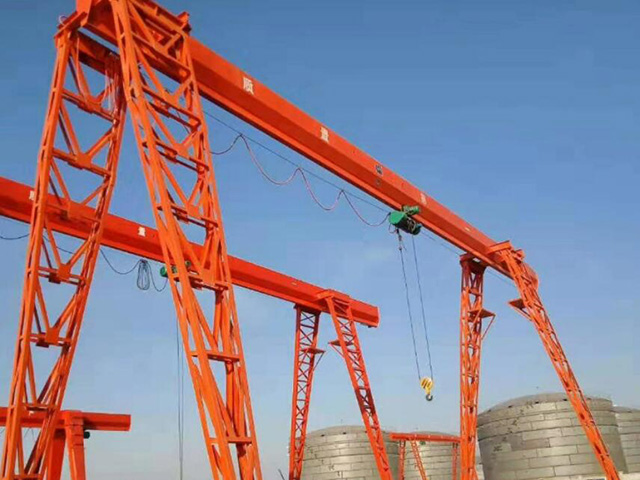 MH型(xíng)電動葫蘆(lu)門式起重(zhòng)機