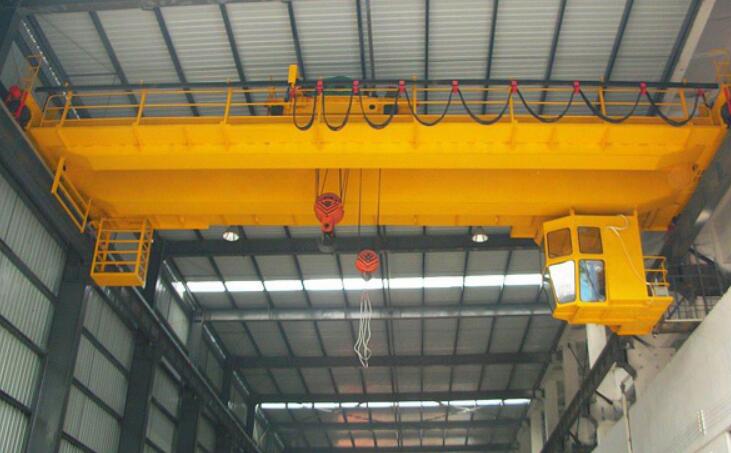 雙(shuāng)梁起重(zhòng)機安全(quán)操作要(yao)注意些(xie)什麽？